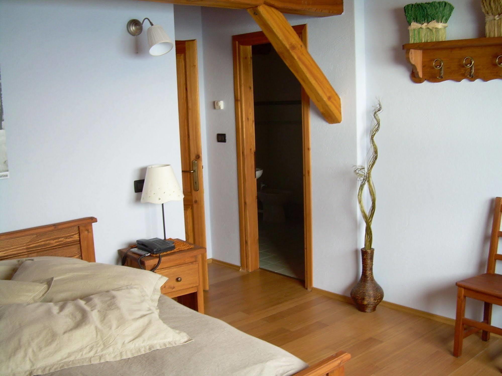Hotel Tana Della Volpe
